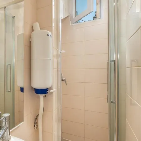 Charming Apt In Batignolles * פריז